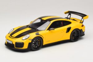 Porsche 911 GT2 RS 991.2 Nurburgring Lap Record Rumen GT Spirit 1:18 GT972 Smola