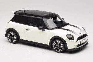 Mini Cooper S F66 Nanuq White Metallic Otto 1:18 OT1245 Smola – slika 4 od 6