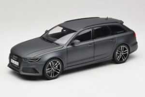 Audi RS6 C7 Avant Daytona Grey Minichamps 1:18 5011216225 Kovina
