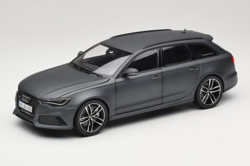 Audi RS6 C7 Avant Daytona Grey Minichamps 1:18 5011216225 Kovina