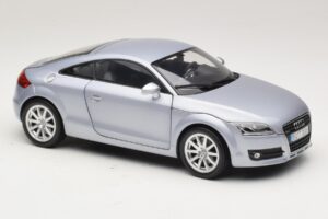 Audi TT 8N Silverblue Metallic Minichamps 1:18 100015020 Kovina – slika 6 od 8