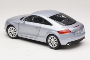 Audi TT 8N Silverblue Metallic Minichamps 1:18 100015020 Kovina – slika 7 od 8