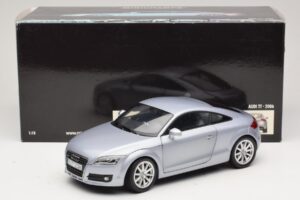 Audi TT 8N Silverblue Metallic Minichamps 1:18 100015020 Kovina – slika 8 od 8