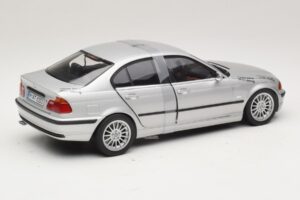 BMW 3-Series E46 6-Cylinder Srebrn UT Models 1:18 20512 Kovina – slika 2 od 6