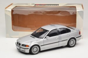 BMW 3-Series E46 6-Cylinder Srebrn UT Models 1:18 20512 Kovina – slika 6 od 6