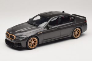 BMW M5 CS F90 Brands Hatch Grey Metallic GT Spirit 1:18 GT993 Smola