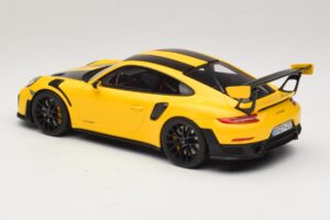 Porsche 911 GT2 RS 991.2 Nurburgring Lap Record Rumen GT Spirit 1:18 GT972 Smola – slika 5 od 6
