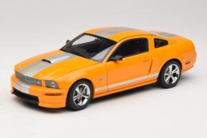 Ford Mustang GT S197 Grabber Orange Metallic AUTOart 1:18 73117-A1 Kovina