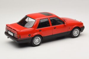 Ford Orion Mk2 1600E Rdeč MCG 1:18 MCG18488 Kovina – slika 2 od 6