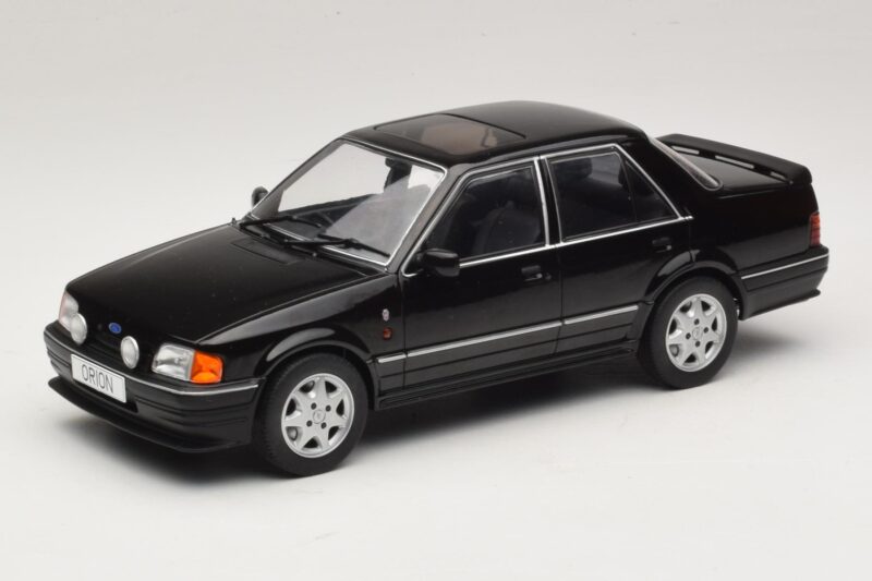 Ford Orion Mk2 RS Package Črn MCG 1:18 MCG18649 Kovina