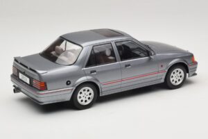 Ford Orion Mk2 RS Package Siv MCG 1:18 MCG18489 Kovina – slika 2 od 6