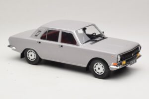 GAZ Volga GAZ-24-10 Siv MCG 1:18 MCG18016 Kovina – slika 4 od 6