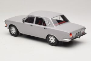 GAZ Volga GAZ-24-10 Siv MCG 1:18 MCG18016 Kovina – slika 5 od 6