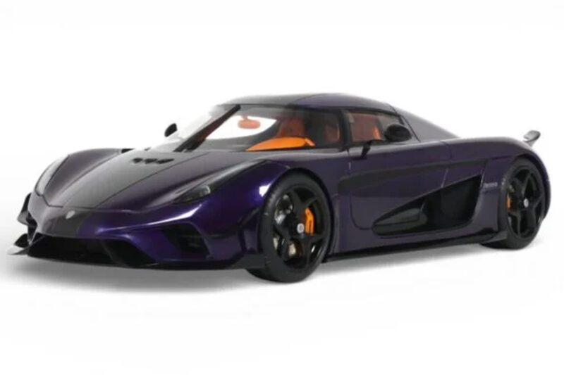 Koenigsegg Regera Vijoličen GT Spirit 1:18 Koenigsegg Regera Vijoličen GT Spirit 1:18 GT973 Smola