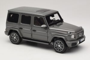 Mercedes G-Class W465 Classic Grey Norev 1:18 183035 Kovina – slika 4 od 6