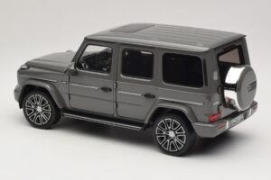 Mercedes G-Class W465 Classic Grey Norev 1:18 183035 Kovina – slika 5 od 6