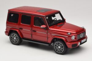 Mercedes G-Class W465 Hyacinth Red Norev 1:18 183037 Kovina – slika 4 od 6