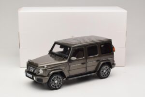Mercedes G-Class W465 Indium Grey Norev 1:18 183036 Kovina – slika 6 od 6
