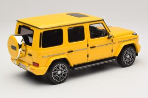 Mercedes G-Class W465 Sun Yellow Norev 1:18 183038 Kovina – slika 2 od 6