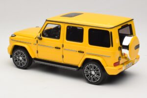 Mercedes G-Class W465 Sun Yellow Norev 1:18 183038 Kovina – slika 5 od 6