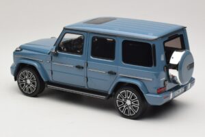 Mercedes G-Class W465 Vintage Blue Norev 1:18 183034 Kovina – slika 5 od 6