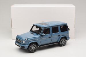 Mercedes G-Class W465 Vintage Blue Norev 1:18 183034 Kovina – slika 6 od 6