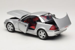 Mercedes SLK230 R170 AMG Roadster Srebrn UT Models 1:18 26152 Kovina – slika 5 od 8