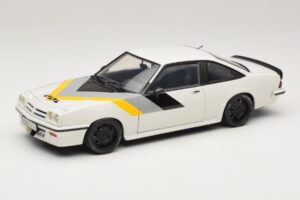 Opel Manta B GT/E Bel Črna Posebna Platišča Revell 1:18 08422 Kovina
