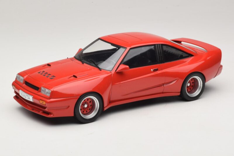 Opel Manta B Rdeč MCG 1:18 MCG18382 Kovina
