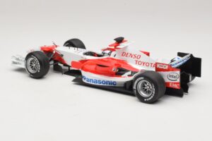 Panasonic Toyota Racing TF106 #11 J. Trulli 2006 Minichamps 1:18 AM59558L Kovina – slika 5 od 7