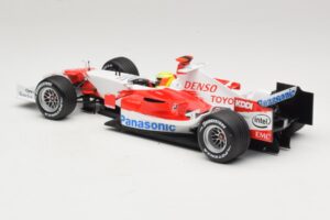 Panasonic Toyota Racing TF106 #12 R. Schumacher Presentation 2006 Minichamps 1:18 AM59553G Kovina – slika 5 od 6