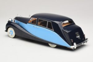 Rolls-Royce Silver Wraith Empress by Hooper Črn & Temno Moder MCG 1:18 MCG18051 Kovina – slika 5 od 6