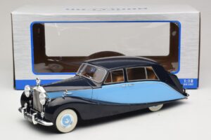 Rolls-Royce Silver Wraith Empress by Hooper Črn & Temno Moder MCG 1:18 MCG18051 Kovina – slika 6 od 6