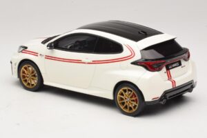 Toyota GR Yaris TGR Italy Omejena Izdaja Pure White Otto 1:18 OT1183 Smola – slika 5 od 6