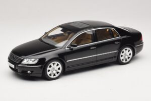 Volkswagen Phaeton 3D 6.0 W12 Črn Otto 1:18 OT1266 Smola