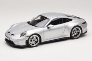 Porsche 911 992.2 GT3 Touring Package GT Silver Metallic Norev 1:18 187002 Kovina