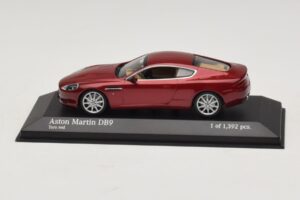Aston Martin DB9 Rdeč Kovinski Minichamps 1:43 400137340 Kovina