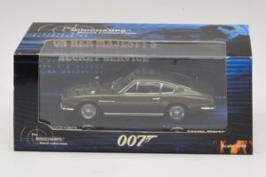 Aston Martin DBS On Her Majesty's Secret Service Minichamps 1:43 436137600 Kovina – slika 5 od 5