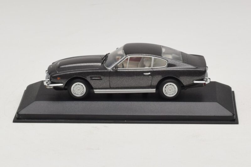 Aston Martin DBS On Her Majesty's Secret Service Nadomestna Škatla Minichamps 1:43 436137600-R1 Kovina