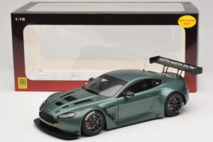 Aston Martin V12 Vantage GT3 Zelen AUTOart 1:18 81306 Kovina – slika 6 od 6