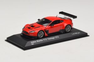 Aston Martin V12 Vantage GT3 Rdeč Minichamps 1:43 4371121392 Kovina – slika 2 od 4