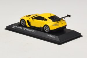 Aston Martin V12 Vantage GT3 Rumen Minichamps 1:43 437121391 Kovina – slika 3 od 4