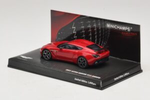 Aston Martin V12 Zagato Rdeč Minichamps 1:43 437137220 Kovina – slika 3 od 5