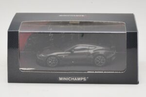 Aston Martin V12 Zagato Scintilla Silver Minichamps 1:43 437137221 Kovina – slika 5 od 5