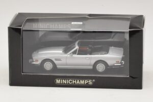 Aston Martin V8 Volante Srebrn Minichamps 1:43 400137601 Kovina – slika 4 od 4