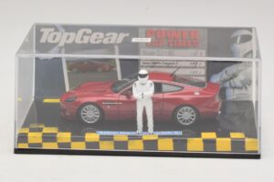 Aston Martin Vanquish S Rdeč Top Gear S Figuro Minichamps 1:43 519431372 Kovina – slika 4 od 5