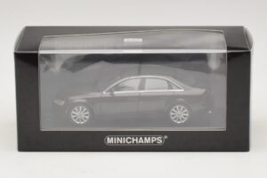 Audi A4 B8 Rjava Metalik Minichamps 1:43 410011000 Kovina – slika 3 od 3