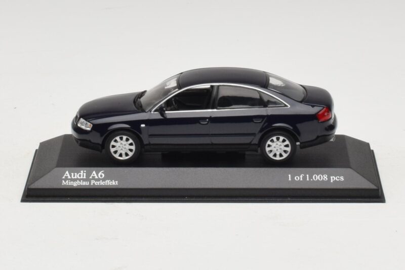 Audi A6 C5 Modra Metalik Minichamps 1:43 Audi A6 C5 Modra Metalik Minichamps 1:43 430010201 Kovina