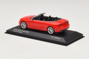 Audi RS5 B8 Kabriolet Rdeč Minichamps 1:43 410011230 Kovina – slika 3 od 4