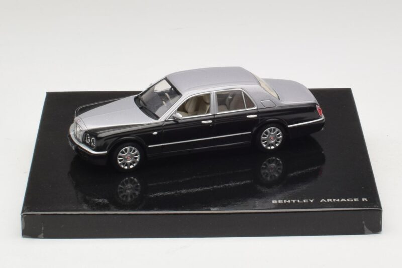Bentley Arnage R Srebrn Minichamps 1:43 BL387 Kovina